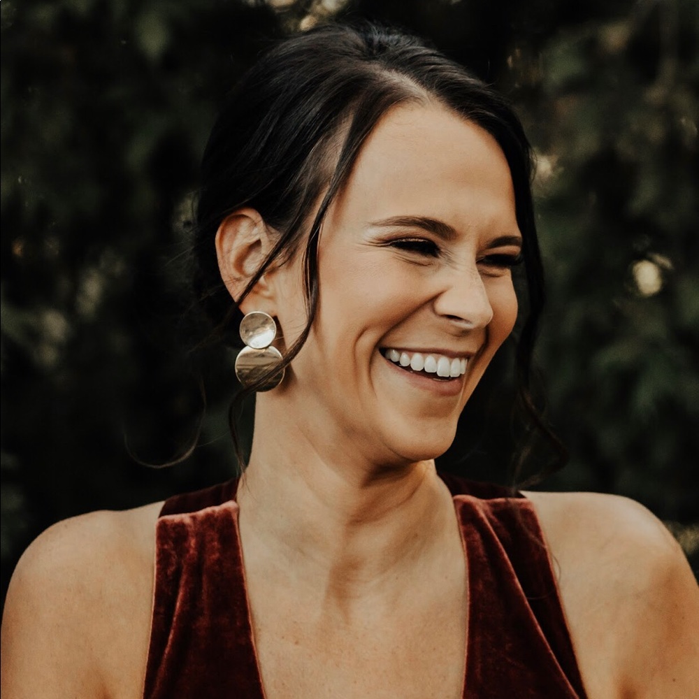 Meet your Posher, Devan